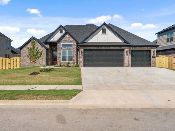 1450 Tiffany Street, Centerton, AR 72719