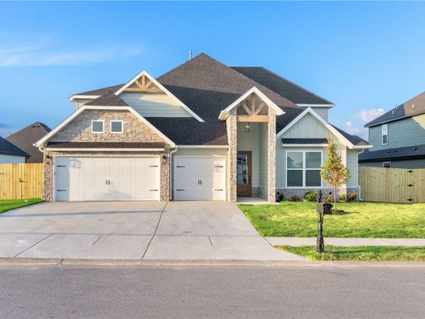 1230 Red Maple Street, Centerton, AR 72719