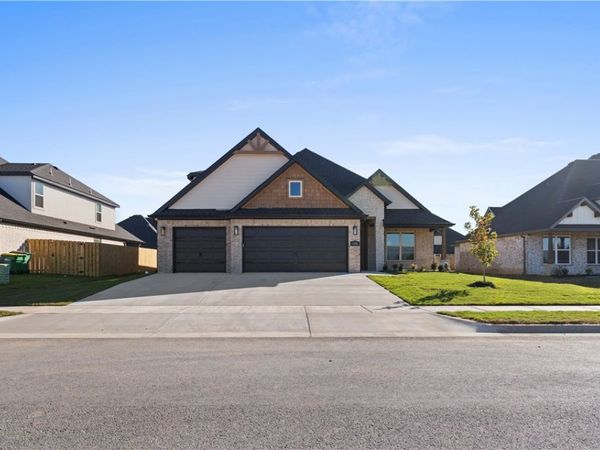 1501 Josephine Drive, Centerton, AR 72719