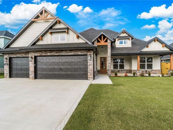 1260 Red Maple Street, Centerton, AR 72719