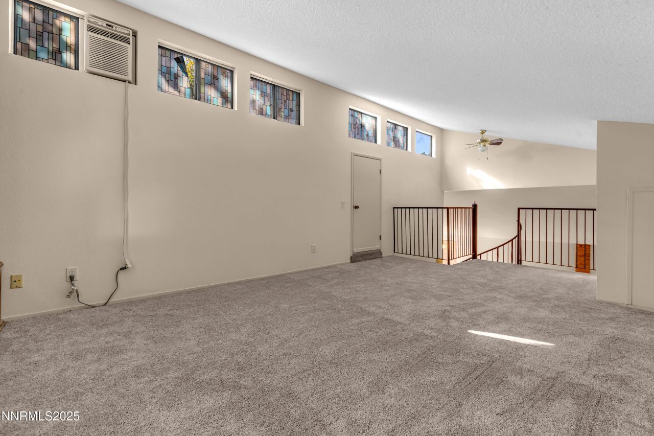 320 W Riverview Circle, Reno, NV 89509 Photo