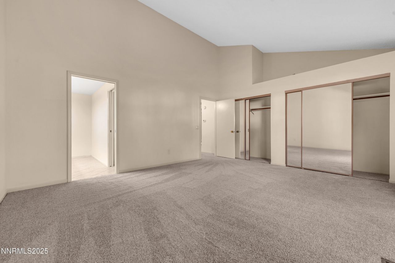 320 W Riverview Circle, Reno, NV 89509 Photo