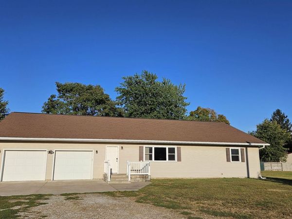 1205 S MAIN Street, Lewistown, IL 61542