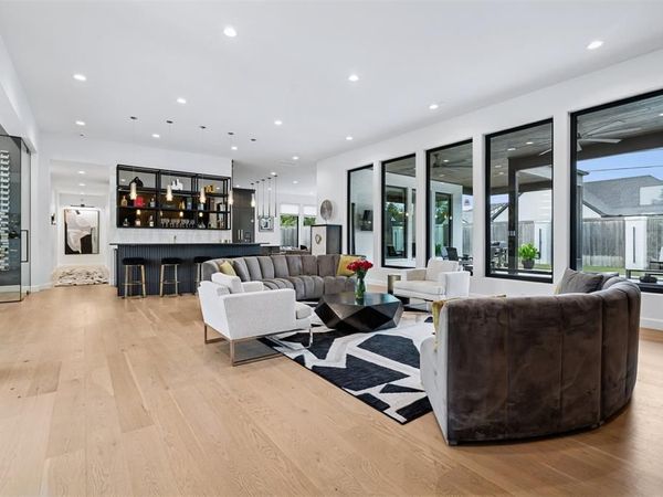 2525 Somerset Place, Oklahoma City, OK 73116