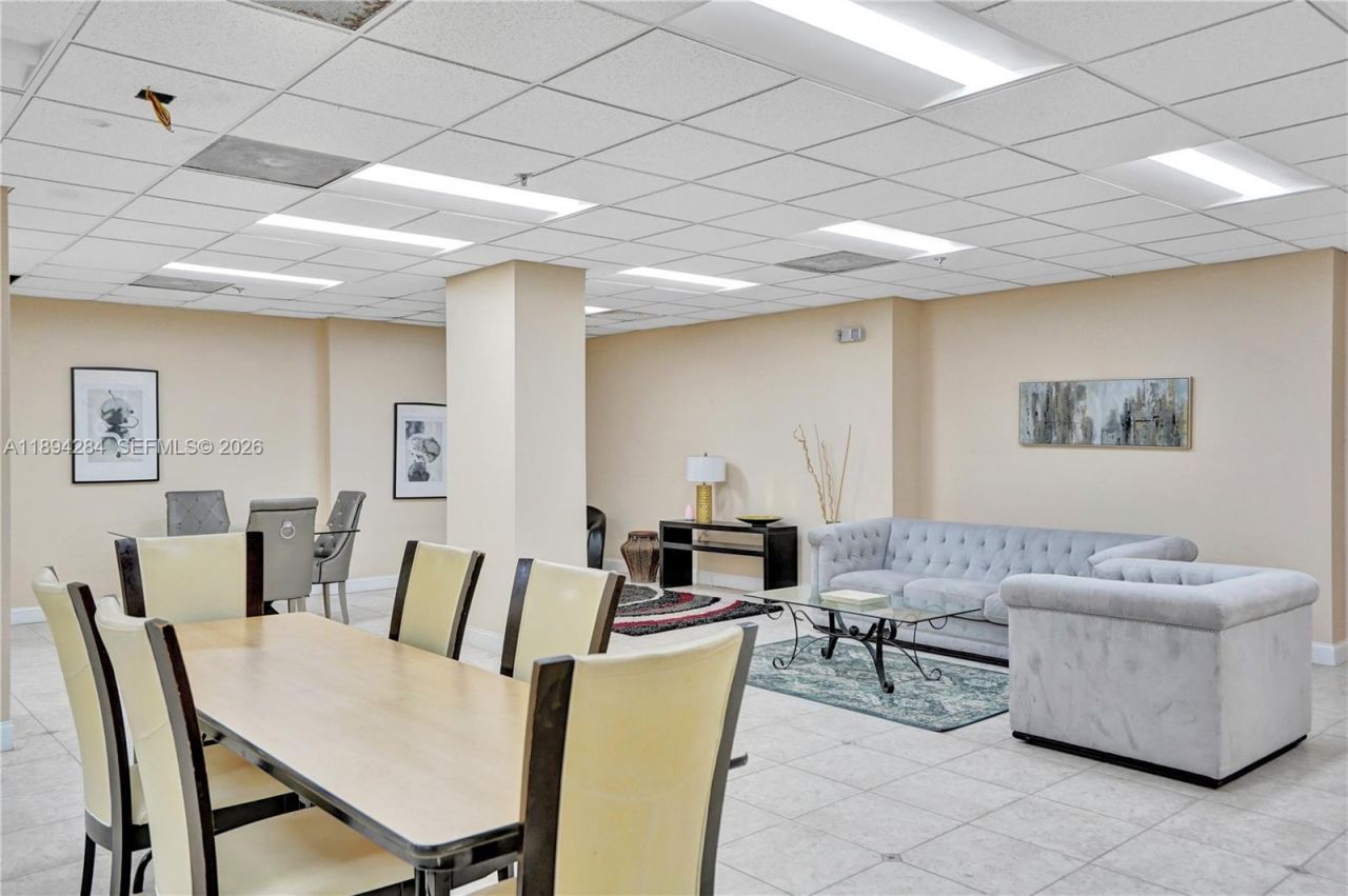 5601 Collins Ave, Unit 504, Miami Beach, FL 33140 Photo