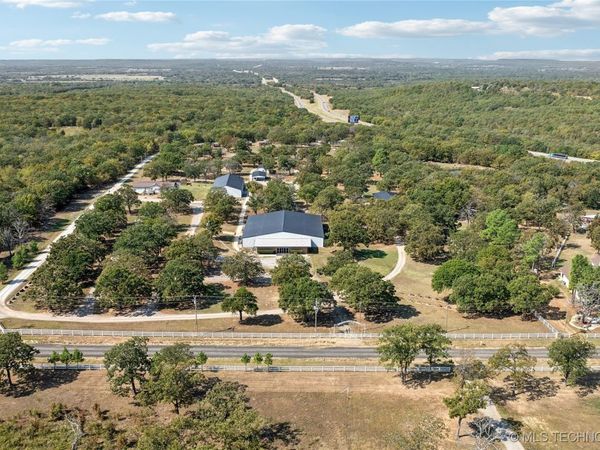 109218 S 4030 Road, Henryetta, OK 74437