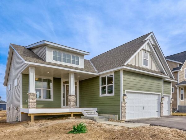 2931 Trinity Drive, Shakopee, MN 55379