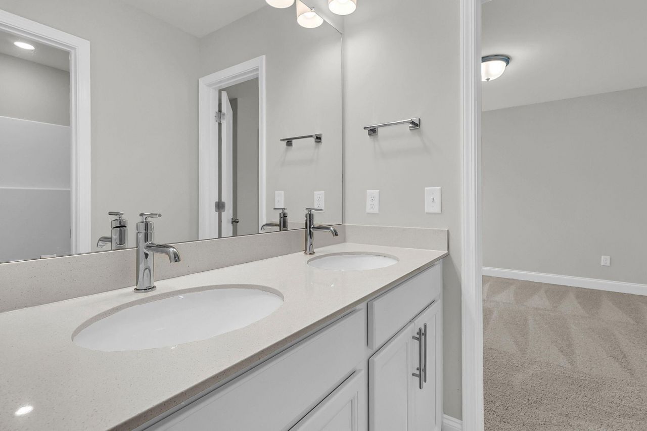 728 Alma Square Drive Photo 12