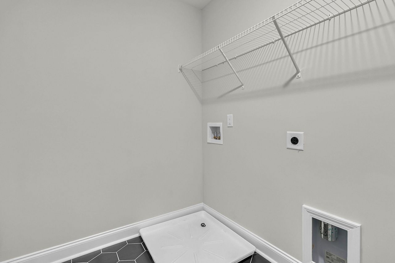 728 Alma Square Drive Photo 19