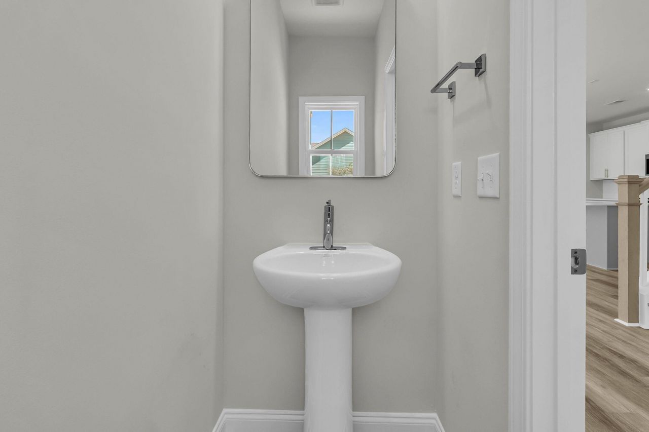 728 Alma Square Drive Photo 29