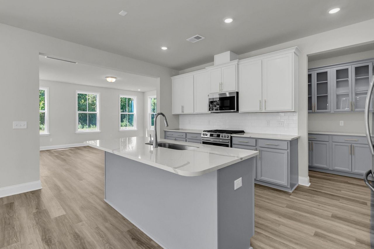 728 Alma Square Drive Photo 36