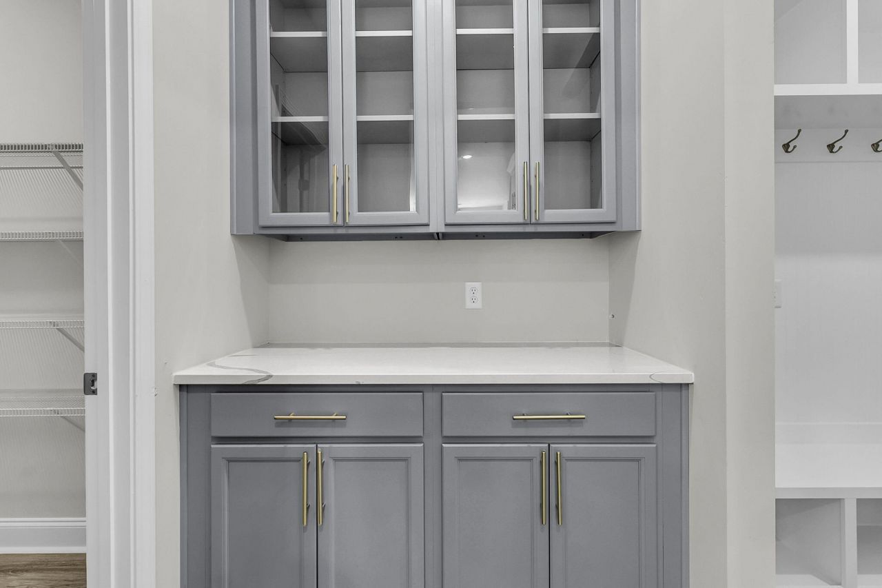 728 Alma Square Drive Photo 44