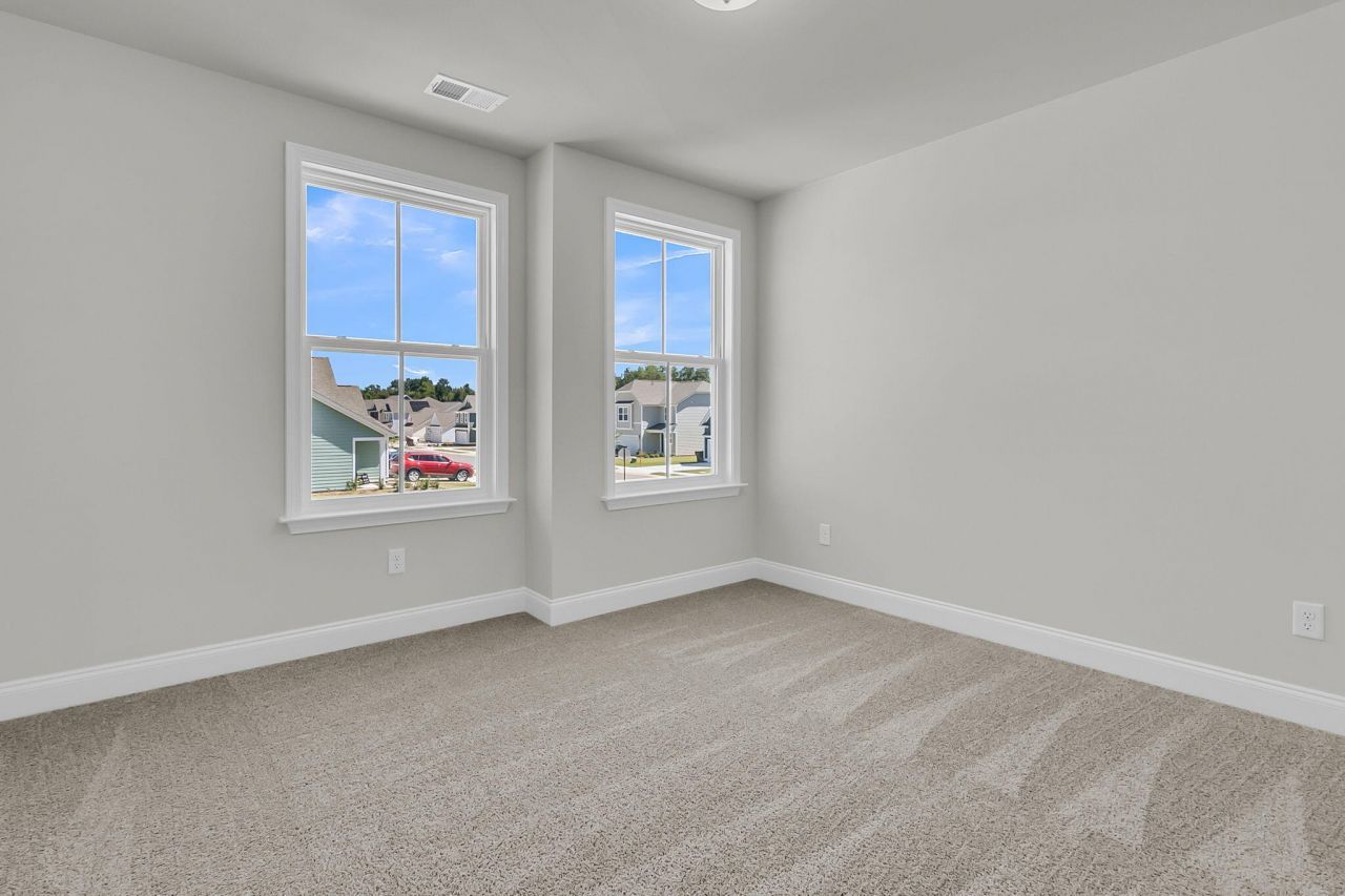 728 Alma Square Drive Photo 9