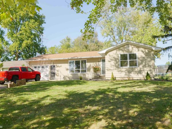 2604 Sunnyside Avenue, Burlington, IA 52601