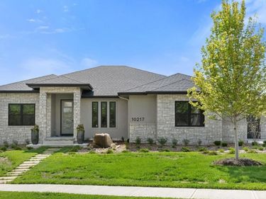 10217 S 183RD AVE Circle, GRETNA, NE 68136