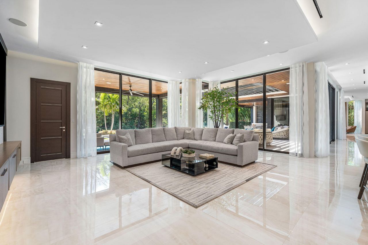 212 W Alexander Palm Road, Boca Raton, FL 33432 Photo