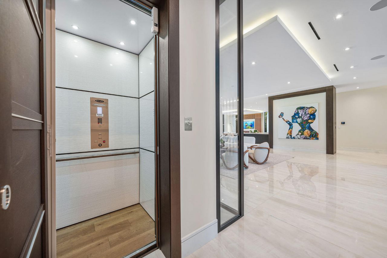 212 W Alexander Palm Road, Boca Raton, FL 33432 Photo