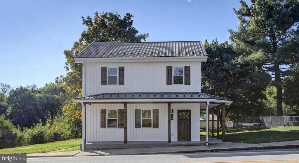 16 E Main Street, Newburg, PA 17240 Main Photo