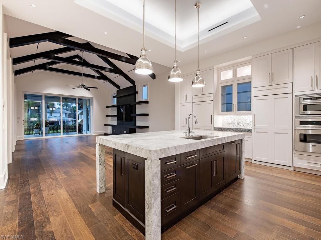 605 Galleon Dr, Naples, FL 34102 Photo