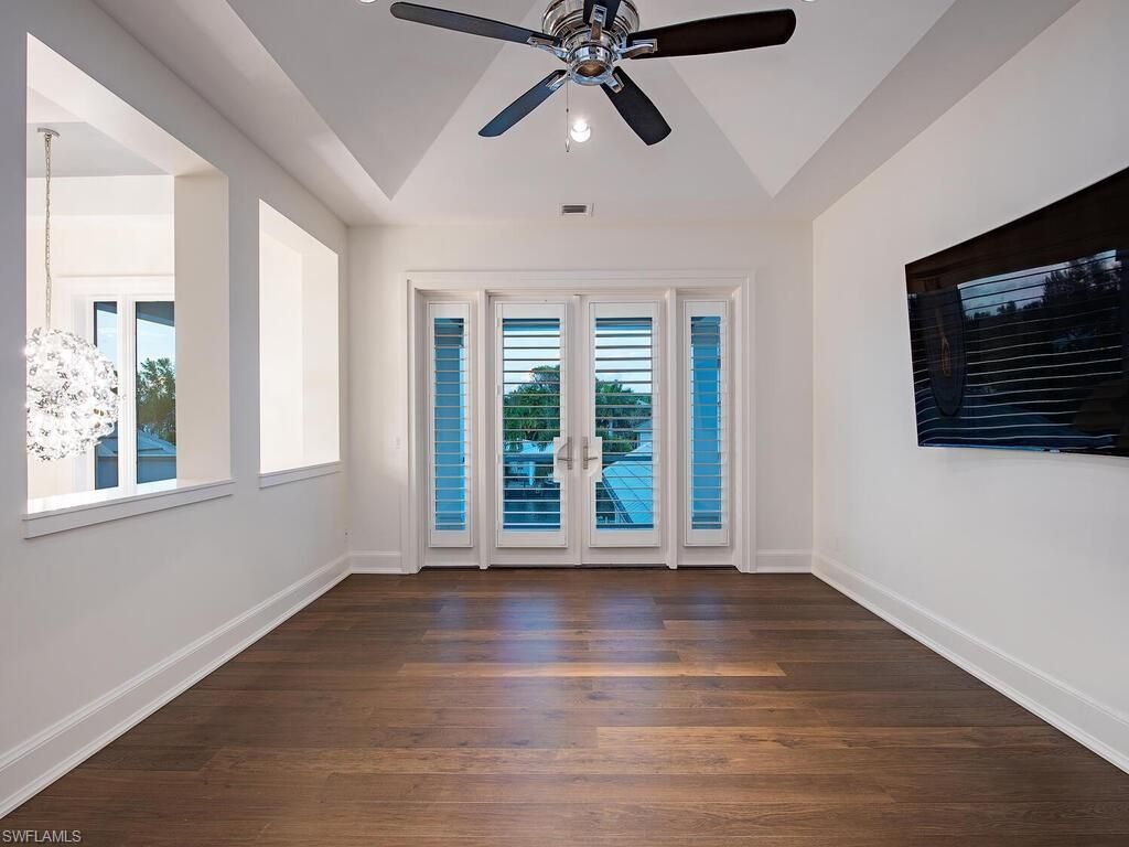 605 Galleon Dr, Naples, FL 34102 Photo