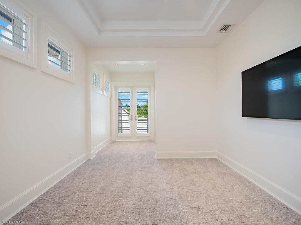 605 Galleon Dr, Naples, FL 34102 Photo