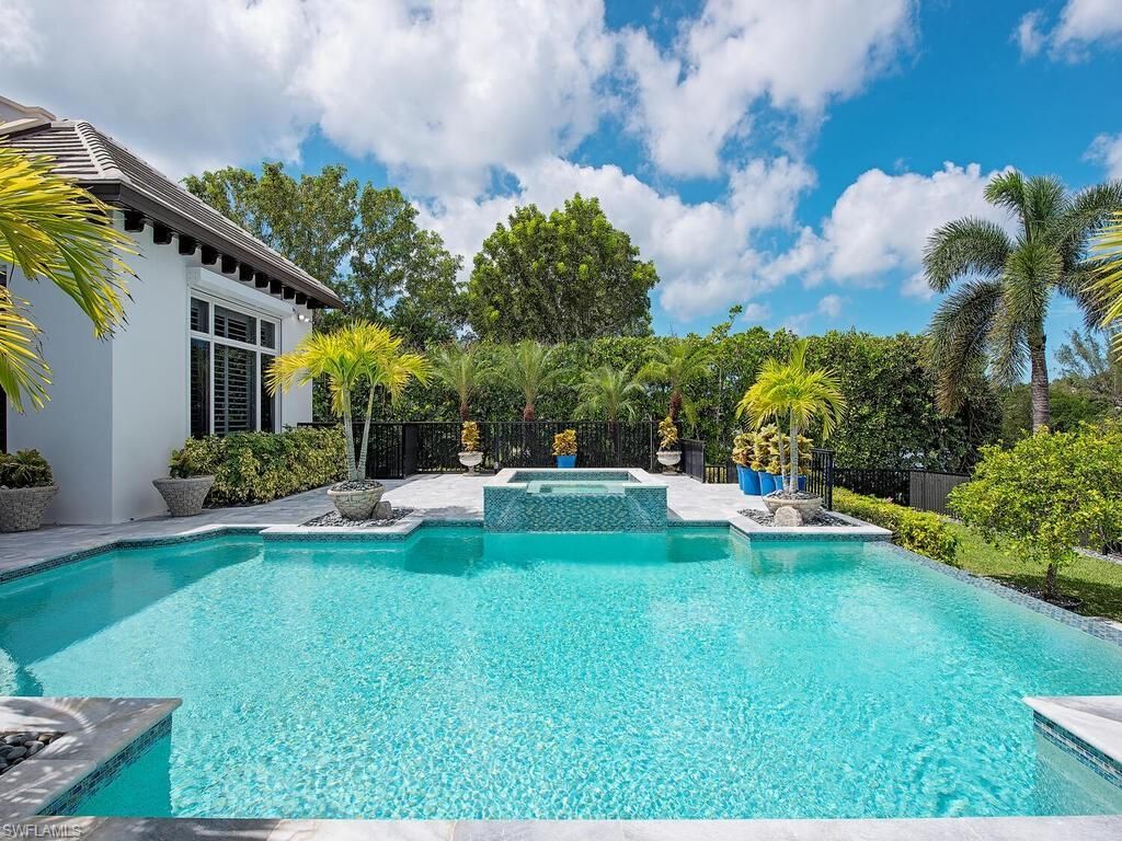 605 Galleon Dr, Naples, FL 34102 Photo