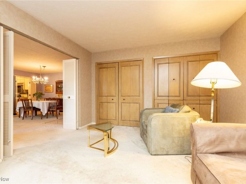 2202 Acacia Park Drive, Unit 2219, Lyndhurst, OH 44124 Photo 15