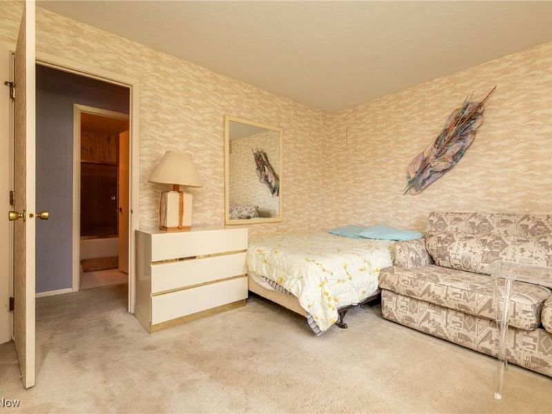 2202 Acacia Park Drive, Unit 2219, Lyndhurst, OH 44124 Photo 21