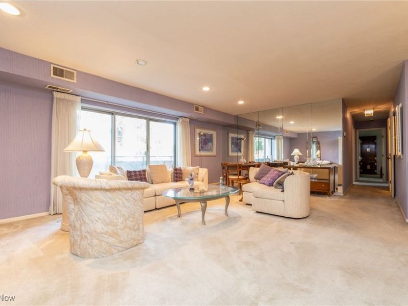 2202 Acacia Park Drive, Unit 2219, Lyndhurst, OH 44124 Photo 3