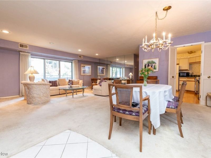 2202 Acacia Park Drive, Unit 2219, Lyndhurst, OH 44124 Photo 5