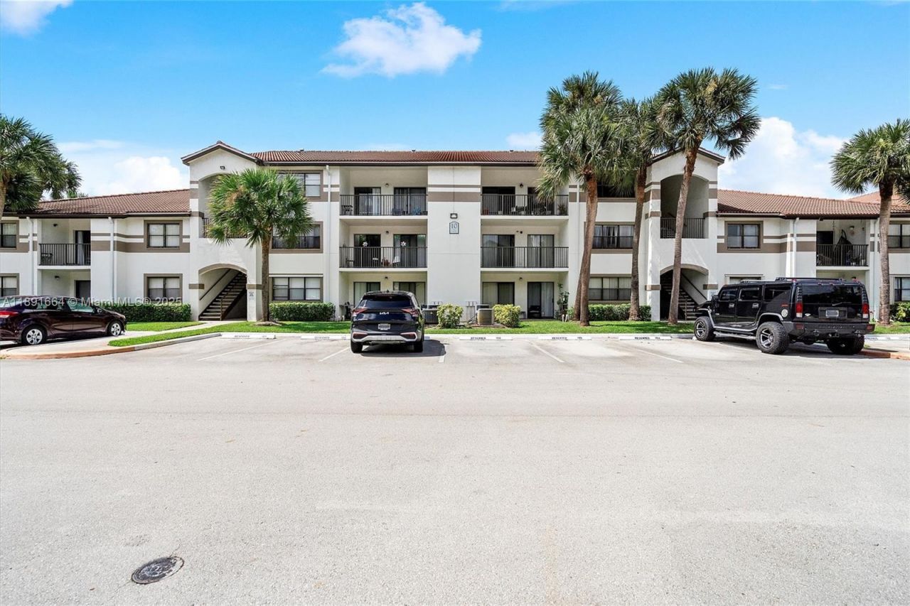 510 S Park Rd, Unit 25-10, Hollywood, FL 33021 Photo