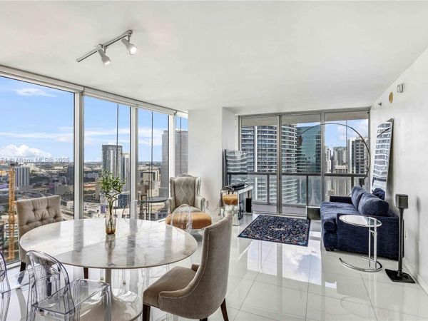 475 Brickell Ave, Unit 4015, Miami, FL 33131