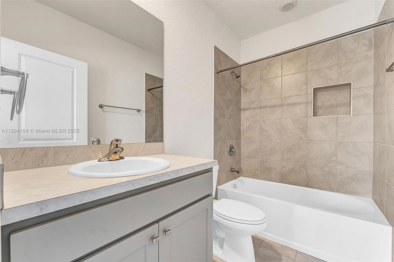 450 NE 13th St, Florida City, FL 33034 Photo