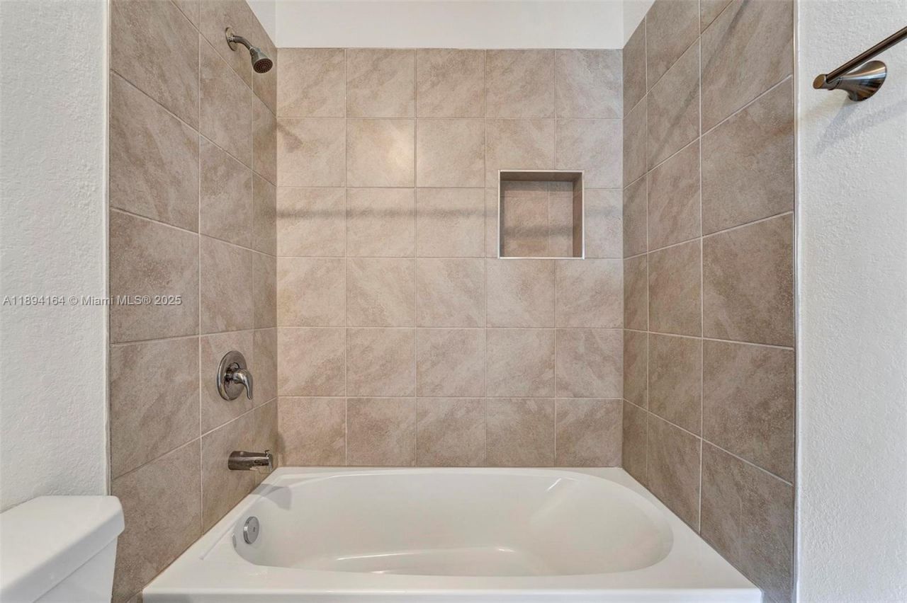 450 NE 13th St, Florida City, FL 33034 Photo