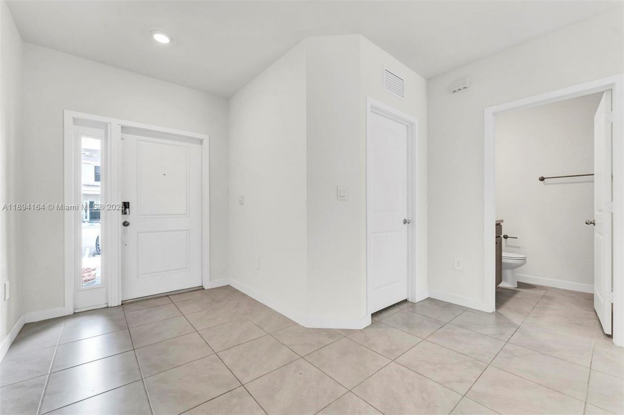 450 NE 13th St, Florida City, FL 33034 Photo