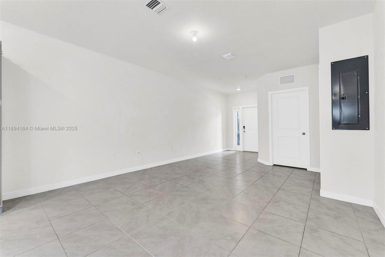 450 NE 13th St, Florida City, FL 33034 Photo