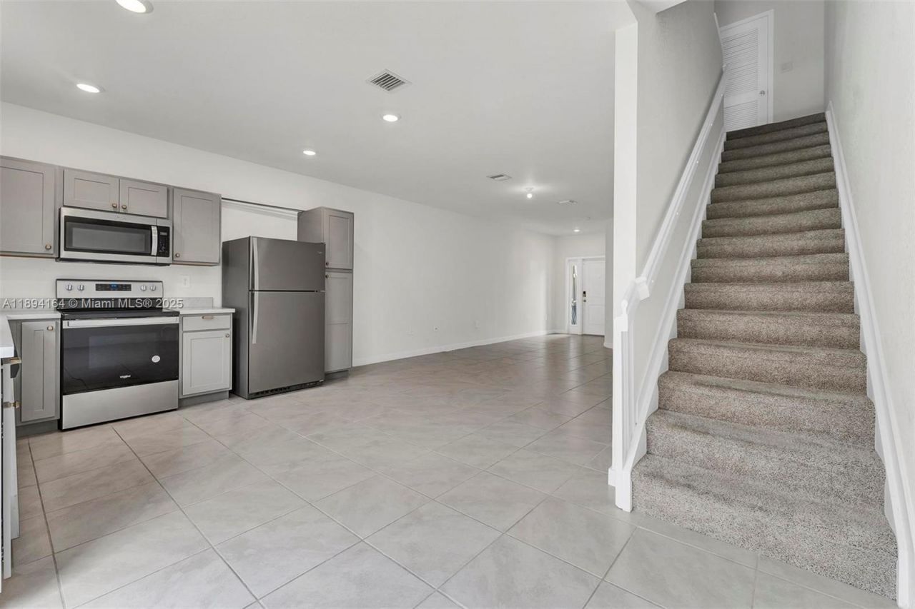 450 NE 13th St, Florida City, FL 33034 Photo