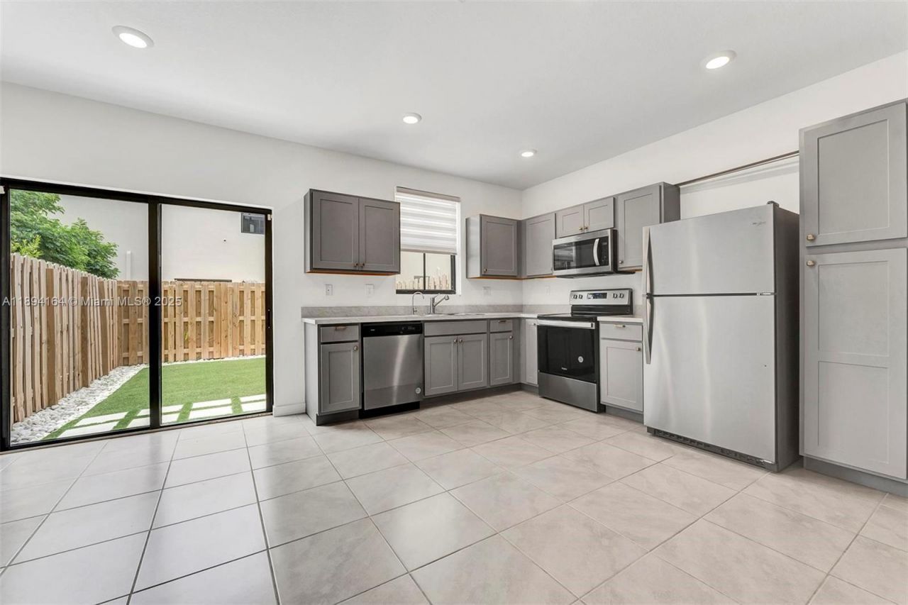 450 NE 13th St, Florida City, FL 33034 Photo
