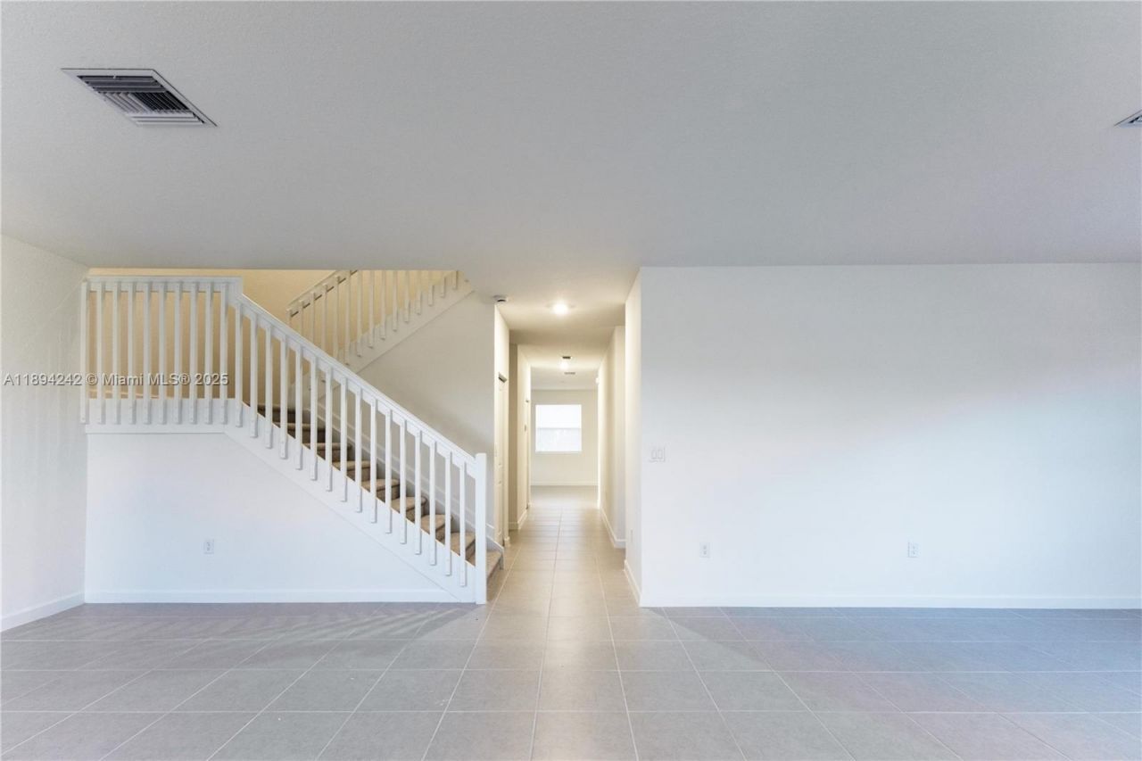 13203 SW 188th Ter, Miami, FL 33177 Photo