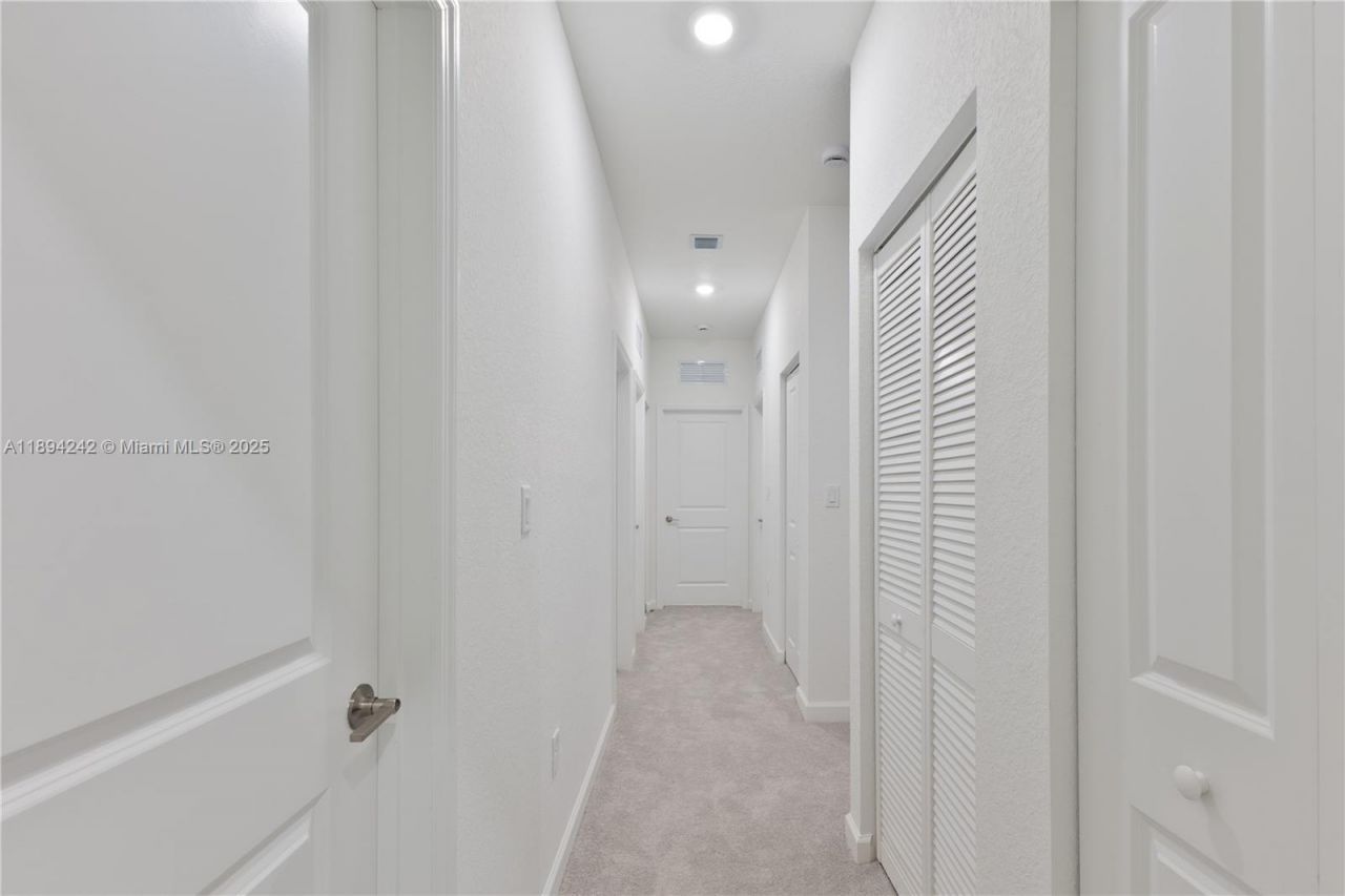 13203 SW 188th Ter, Miami, FL 33177 Photo