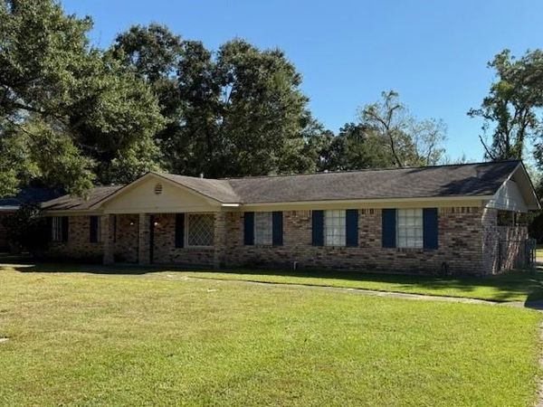 4087 Canal Circle E, Mobile, AL 36619