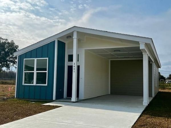 2821 LIVE OAK Drive, Terrytown, LA 70056