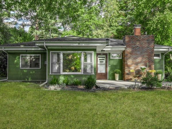 310 W Detroit Street, New Buffalo, MI 49117