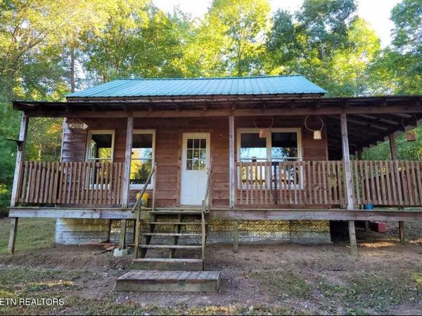 346 Scott Wyatt Rd, Deer Lodge, TN 37726