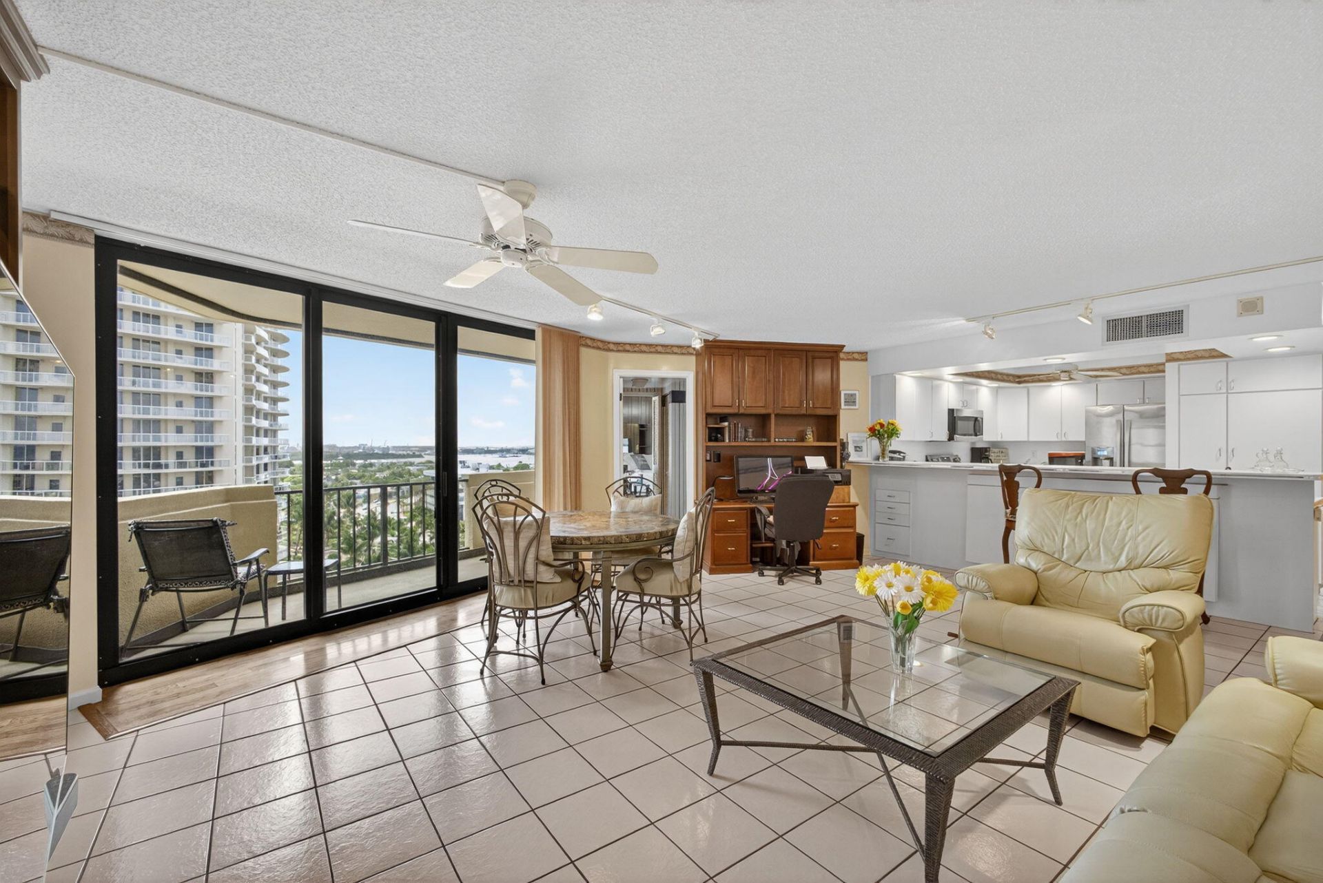 2800 N Ocean Drive, Unit B-12a, Singer Island, FL 33404 Photo