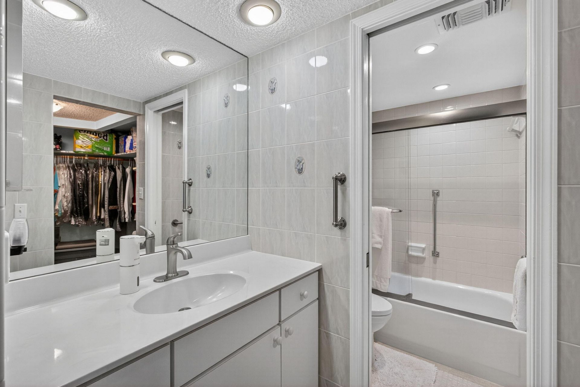 2800 N Ocean Drive, Unit B-12a, Singer Island, FL 33404 Photo