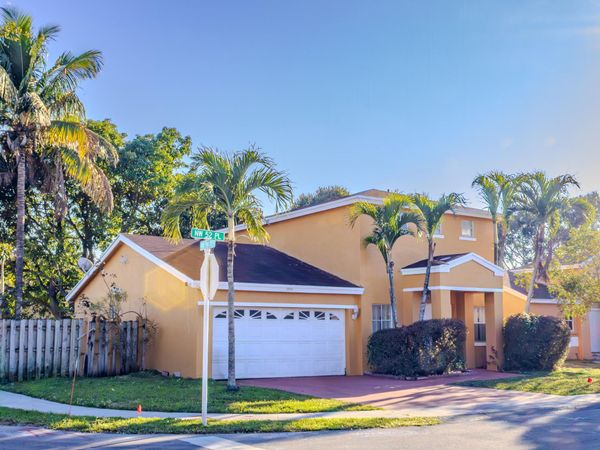 9462 NW 52nd Place, Sunrise, FL 33351