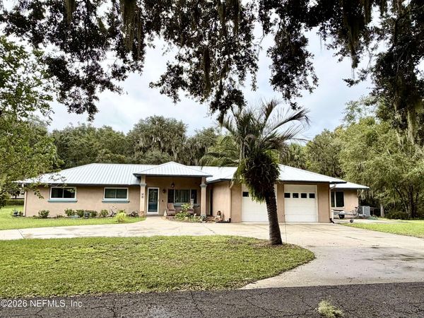 101 RIVERVIEW Drive, East Palatka, FL 32131