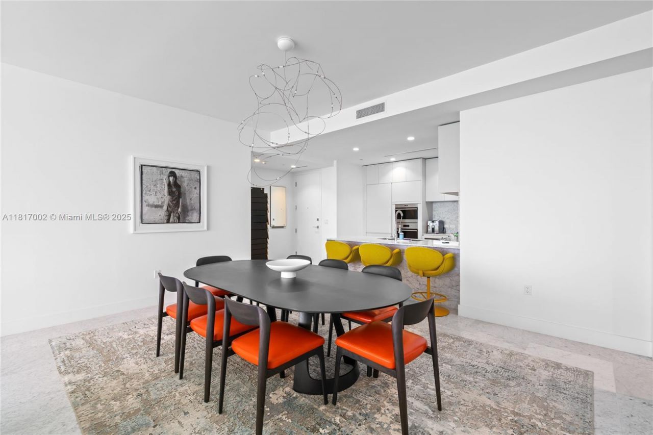 5775 Collins Ave, Unit 1602, Miami Beach, FL 33140 Photo