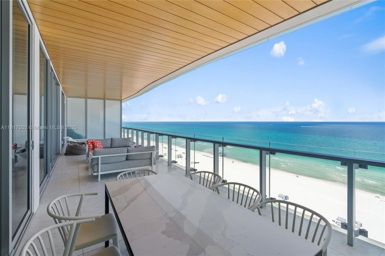 5775 Collins Ave, Unit 1602, Miami Beach, FL 33140 Photo